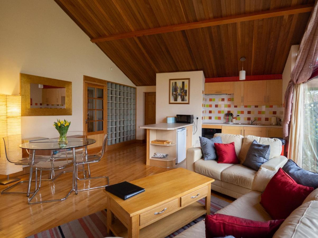 Surlingham Lodge Studio Large Family Cottage NWI Exteriér fotografie