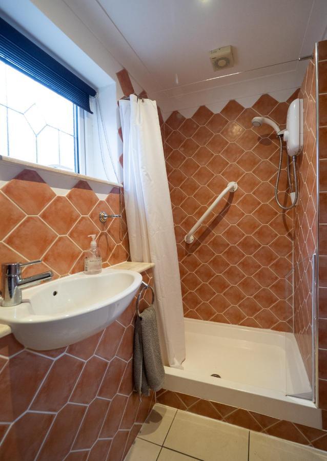 Surlingham Lodge Studio Large Family Cottage NWI Exteriér fotografie